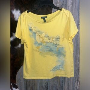 Lauren Ralph Lauren size large yellow with map printed graphic shirt sleeve tee